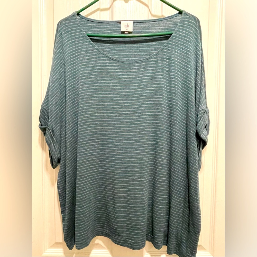 Women’s Cabi top